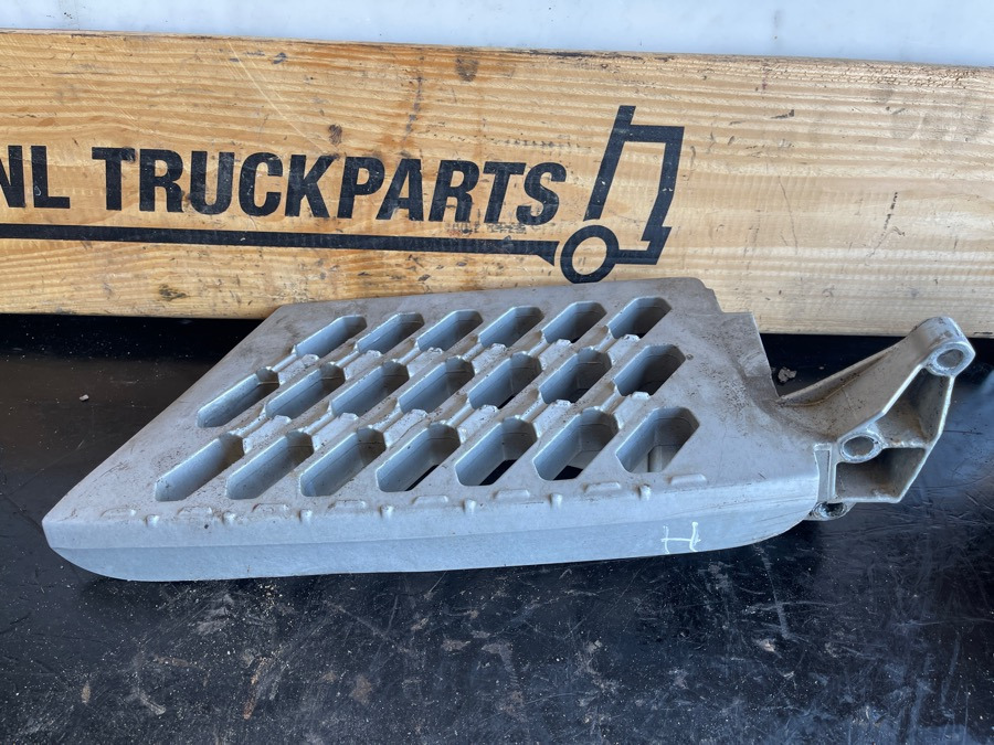 VOLVO STEP 82859306 - Καμπίνα και εσωτερικό για Φορτηγό: φωτογραφία 1 VOLVO STEP 82859306 - Καμπίνα και εσωτερικό για Φορτηγό: φωτογραφία 1