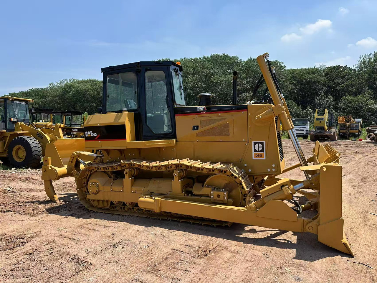 CAT D6G bulldozer - Μπουλντόζα: φωτογραφία 2 CAT D6G bulldozer - Μπουλντόζα: φωτογραφία 2