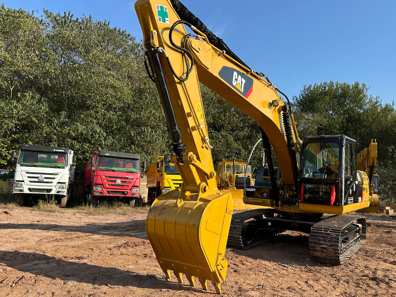 CATERPILLAR 320D2L - Ερπυστριοφόρος εκσκαφέας: φωτογραφία 3 CATERPILLAR 320D2L - Ερπυστριοφόρος εκσκαφέας: φωτογραφία 3