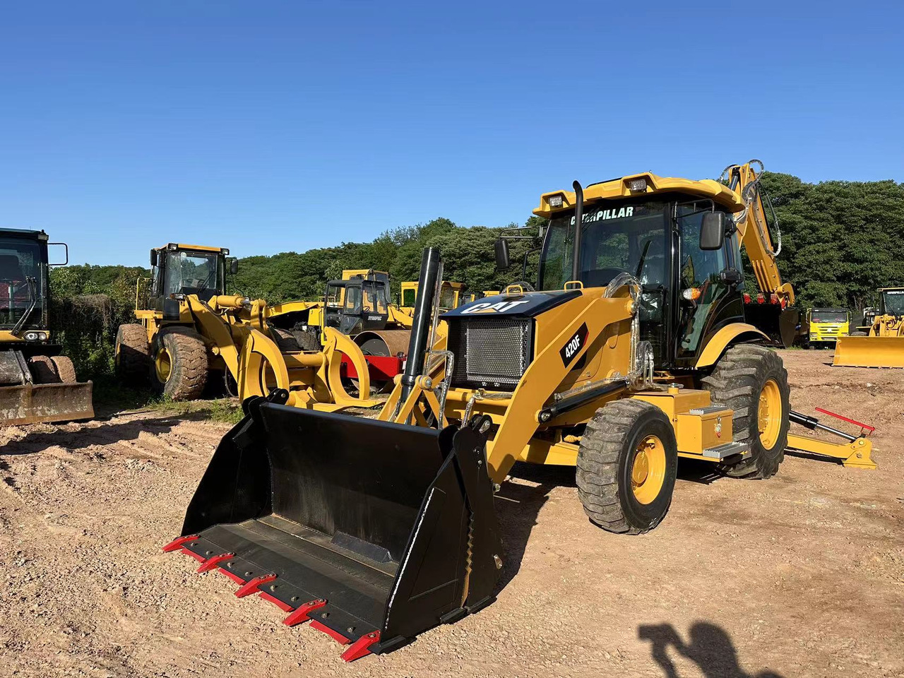 CATERPILLAR 420F2 - Φορτωτής εκσκαφέας: φωτογραφία 1 CATERPILLAR 420F2 - Φορτωτής εκσκαφέας: φωτογραφία 1