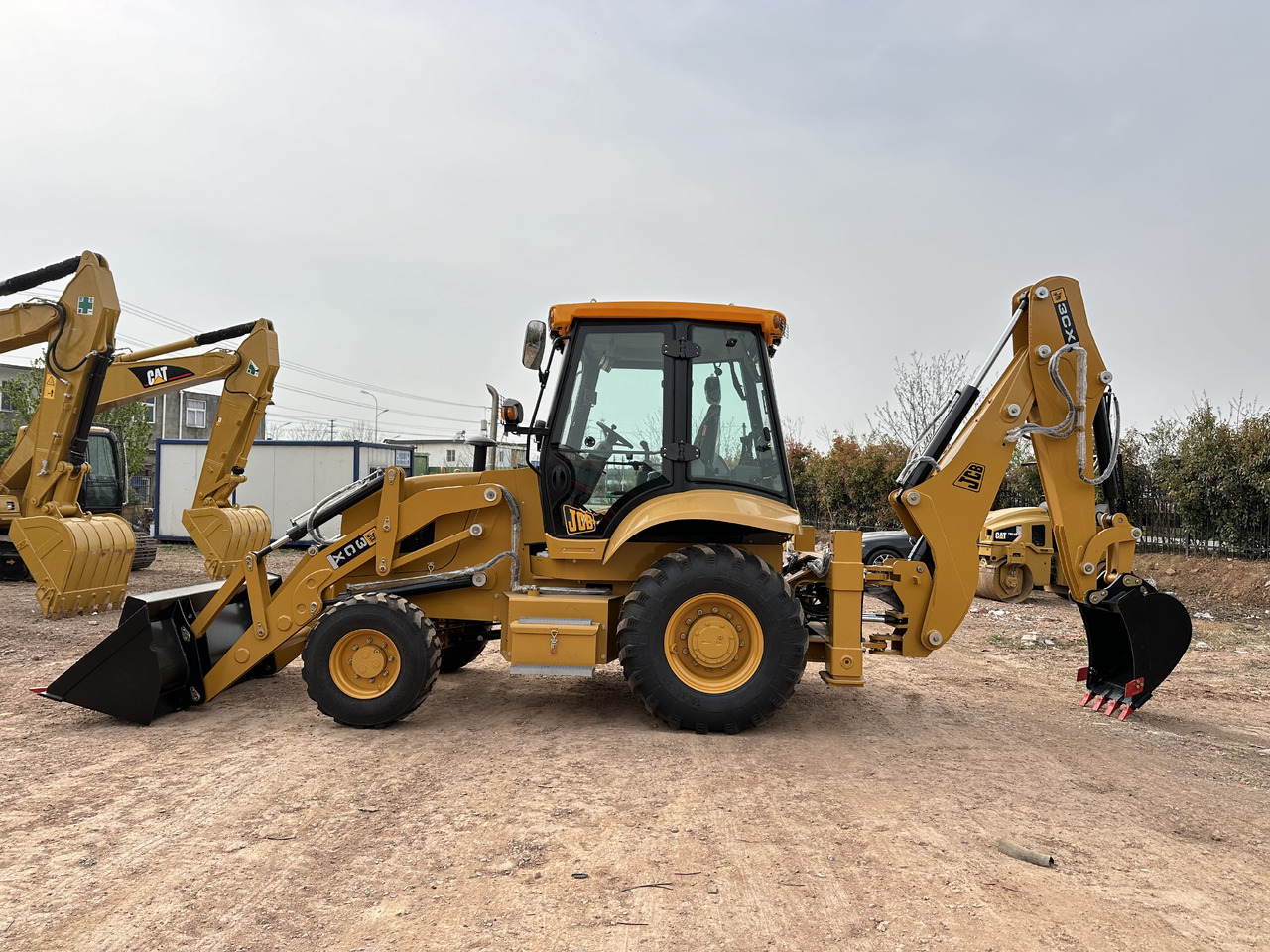 CATERPILLAR 420F2 - Φορτωτής εκσκαφέας: φωτογραφία 1 CATERPILLAR 420F2 - Φορτωτής εκσκαφέας: φωτογραφία 1