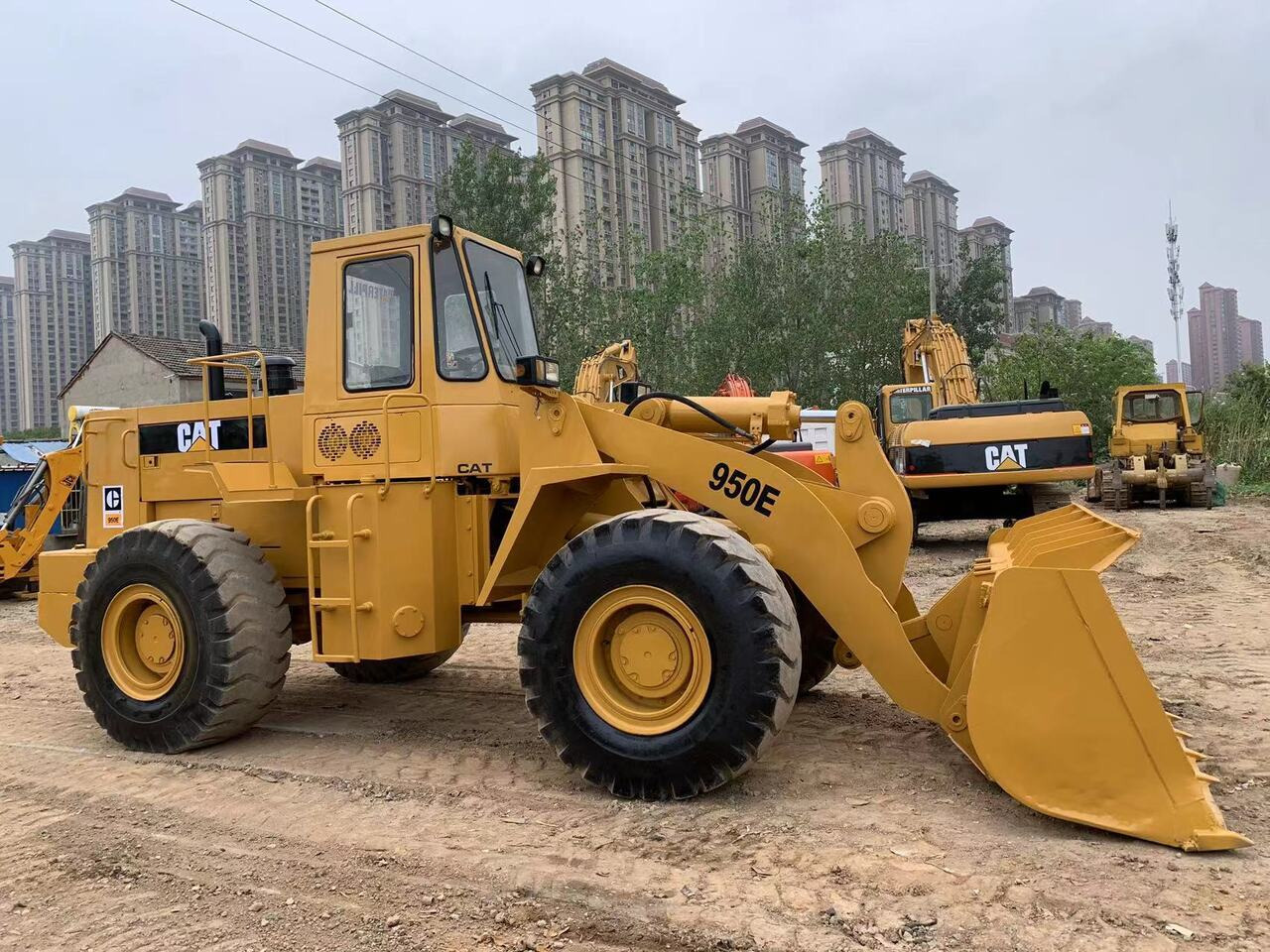 CATERPILLAR 950E - Ελαστιχοφόρος φορτωτής: φωτογραφία 2 CATERPILLAR 950E - Ελαστιχοφόρος φορτωτής: φωτογραφία 2