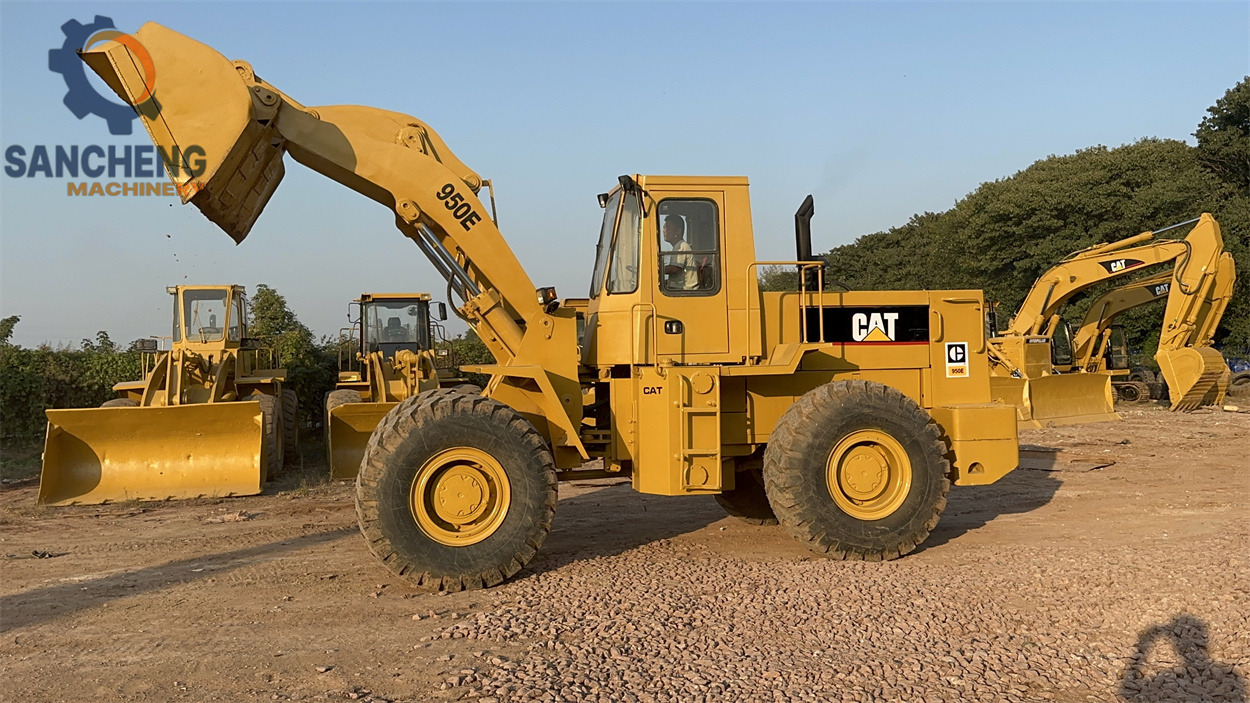 CATERPILLAR 950E - Ελαστιχοφόρος φορτωτής: φωτογραφία 1 CATERPILLAR 950E - Ελαστιχοφόρος φορτωτής: φωτογραφία 1