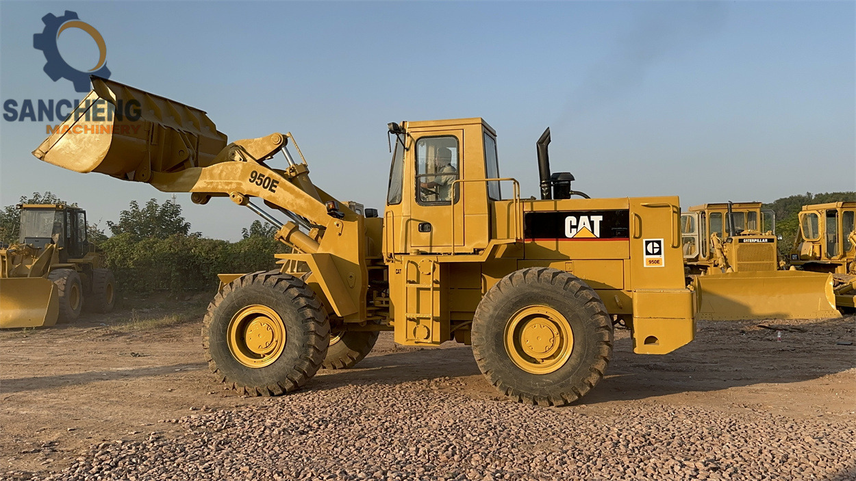 CATERPILLAR 950E - Ελαστιχοφόρος φορτωτής: φωτογραφία 4 CATERPILLAR 950E - Ελαστιχοφόρος φορτωτής: φωτογραφία 4