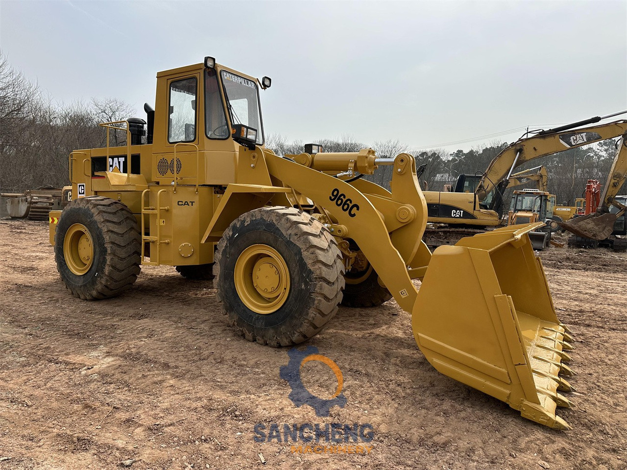 CATERPILLAR 966C - Ελαστιχοφόρος φορτωτής: φωτογραφία 3 CATERPILLAR 966C - Ελαστιχοφόρος φορτωτής: φωτογραφία 3