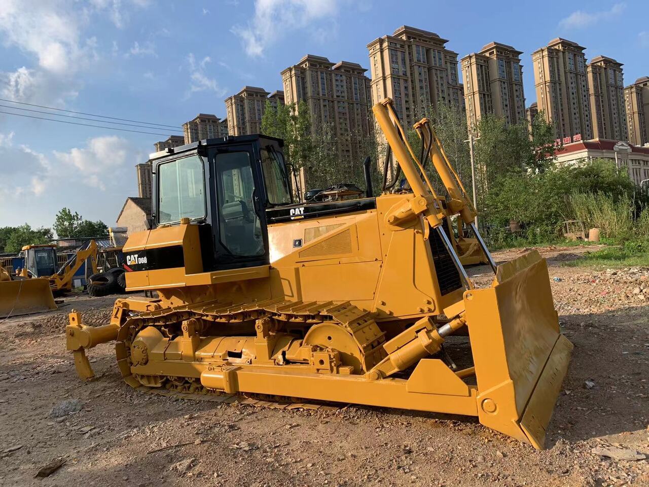 CATERPILLAR D6G - Μπουλντόζα: φωτογραφία 1 CATERPILLAR D6G - Μπουλντόζα: φωτογραφία 1