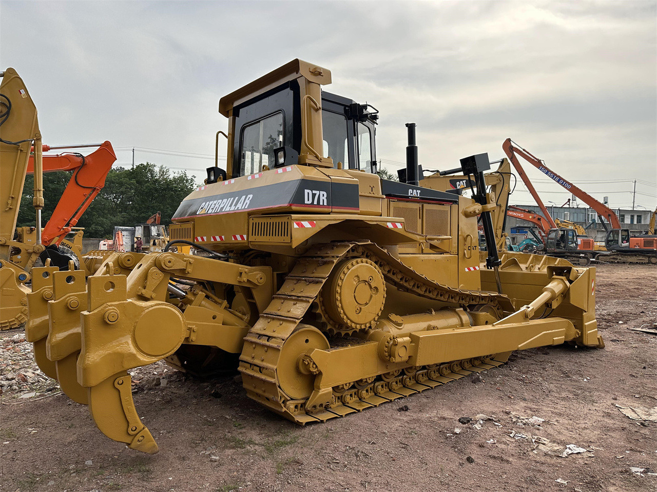 CATERPILLAR D7R - Μπουλντόζα: φωτογραφία 1 CATERPILLAR D7R - Μπουλντόζα: φωτογραφία 1