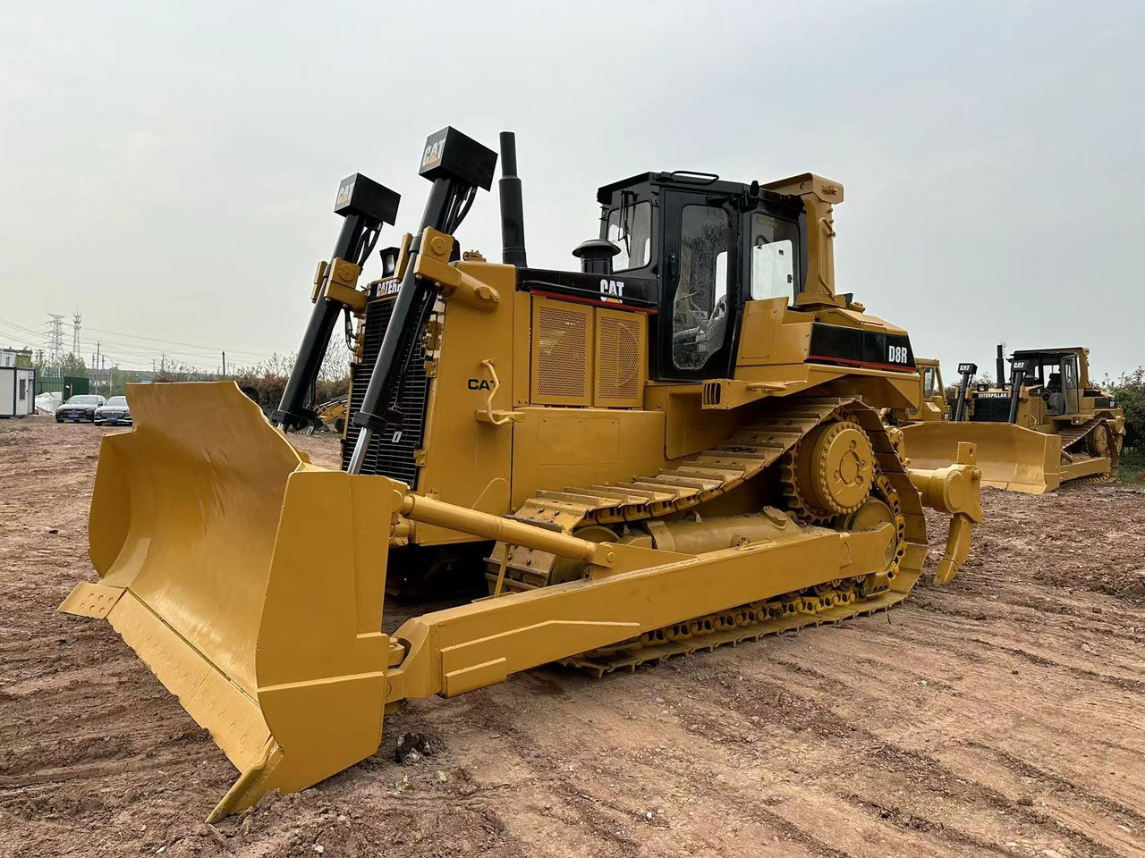 CATERPILLAR D8R - Μπουλντόζα: φωτογραφία 1 CATERPILLAR D8R - Μπουλντόζα: φωτογραφία 1