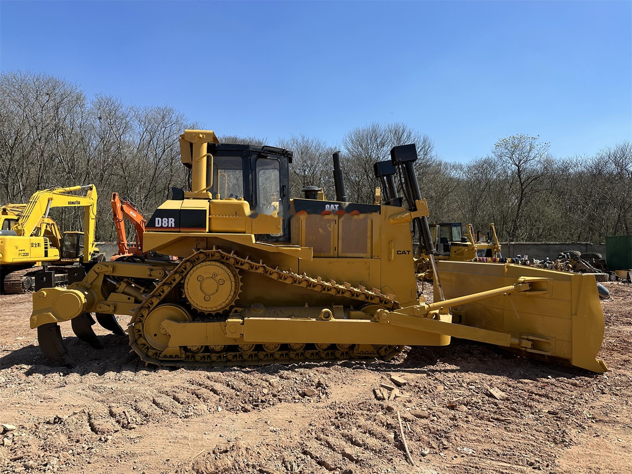 CATERPILLAR D8R - Μπουλντόζα: φωτογραφία 2 CATERPILLAR D8R - Μπουλντόζα: φωτογραφία 2