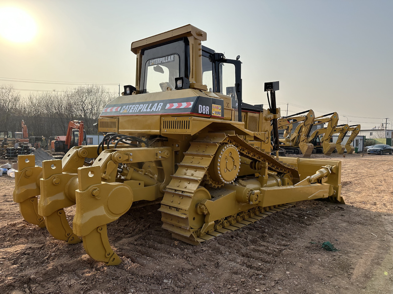 CATERPILLAR D8R - Μπουλντόζα: φωτογραφία 2 CATERPILLAR D8R - Μπουλντόζα: φωτογραφία 2