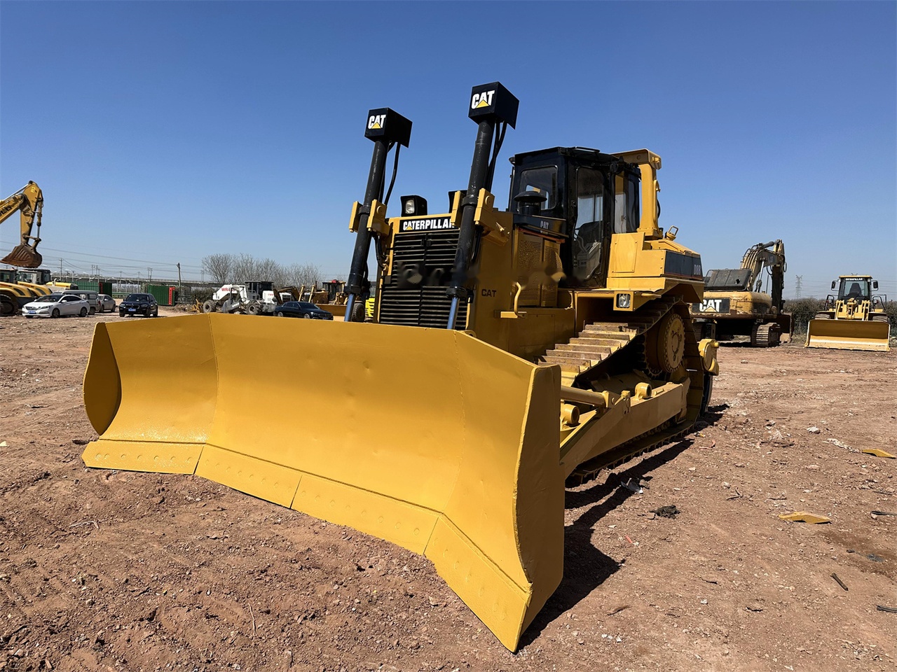 CATERPILLAR D8R - Μπουλντόζα: φωτογραφία 4 CATERPILLAR D8R - Μπουλντόζα: φωτογραφία 4