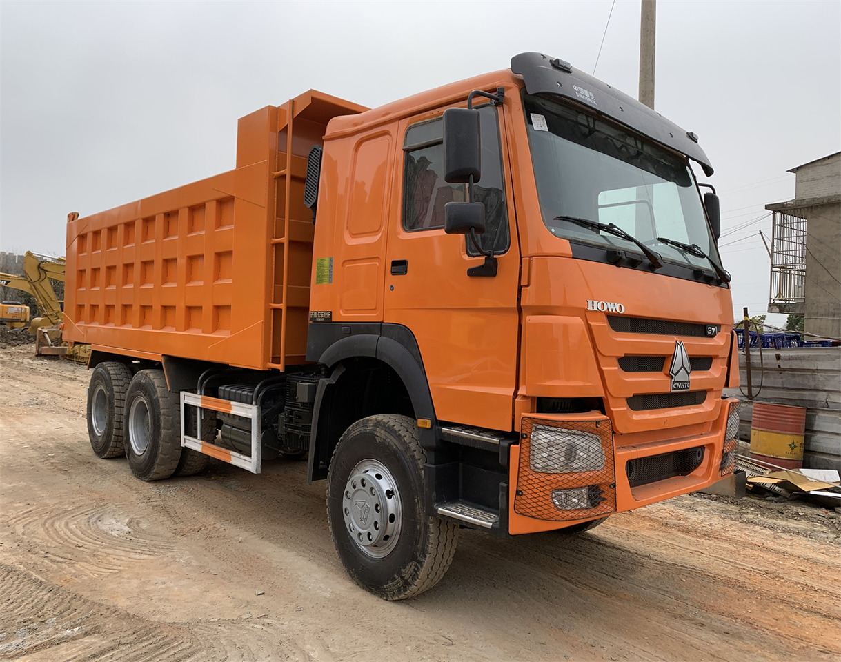 HOWO 371hp - Φορτηγό ανατρεπόμενο: φωτογραφία 2 HOWO 371hp - Φορτηγό ανατρεπόμενο: φωτογραφία 2
