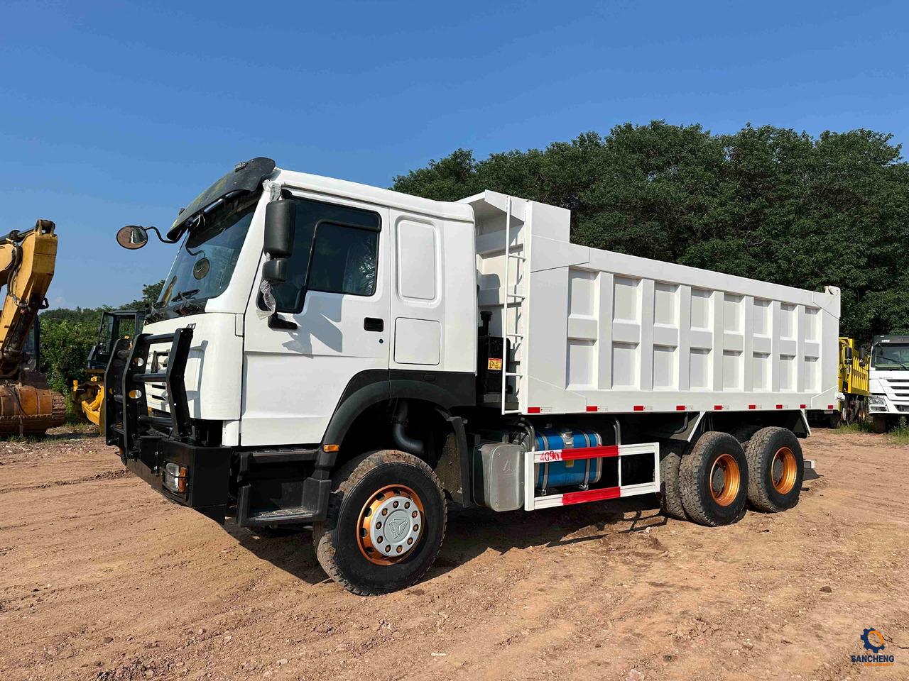 HOWO 400 With Bumper - Φορτηγό ανατρεπόμενο: φωτογραφία 4 HOWO 400 With Bumper - Φορτηγό ανατρεπόμενο: φωτογραφία 4