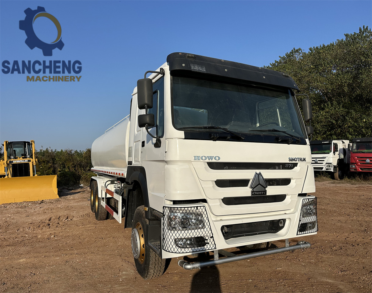 SINOTRUK HOWO 370HP 6x4 Water Tank Truck - Φορτηγό βυτιοφόρο: φωτογραφία 2 SINOTRUK HOWO 370HP 6x4 Water Tank Truck - Φορτηγό βυτιοφόρο: φωτογραφία 2
