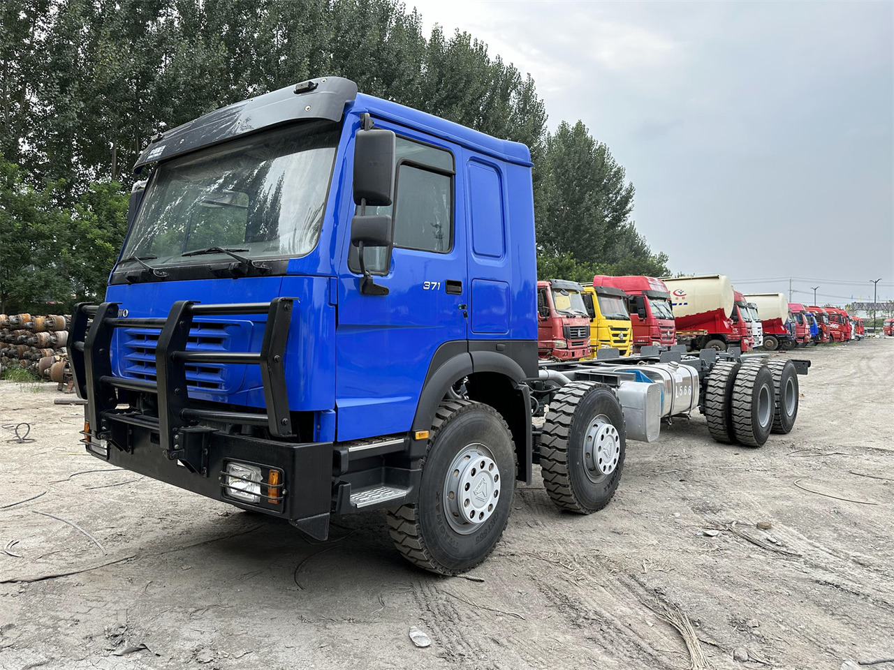 SINOTRUK HOWO 371 Chassis truck - Φορτηγό σασί: φωτογραφία 5 SINOTRUK HOWO 371 Chassis truck - Φορτηγό σασί: φωτογραφία 5
