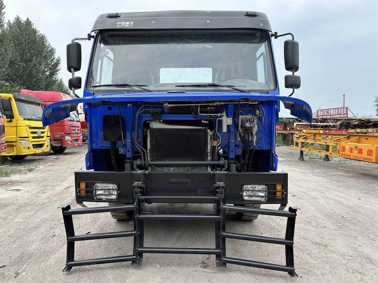 SINOTRUK HOWO 371 Chassis truck - Φορτηγό σασί: φωτογραφία 3 SINOTRUK HOWO 371 Chassis truck - Φορτηγό σασί: φωτογραφία 3