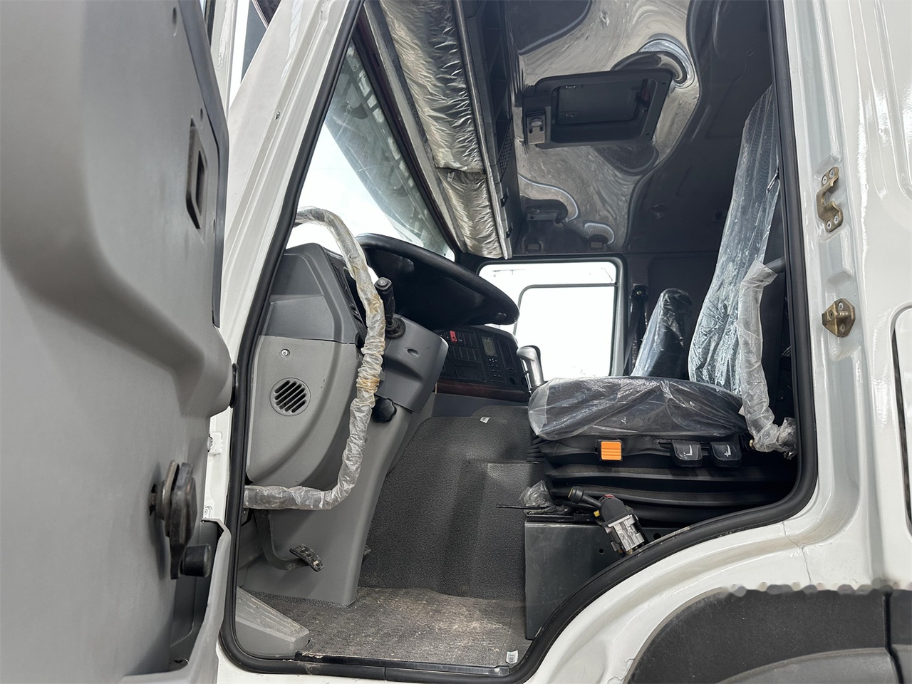 SINOTRUK HOWO 371 Dump Truck - Φορτηγό ανατρεπόμενο: φωτογραφία 5 SINOTRUK HOWO 371 Dump Truck - Φορτηγό ανατρεπόμενο: φωτογραφία 5