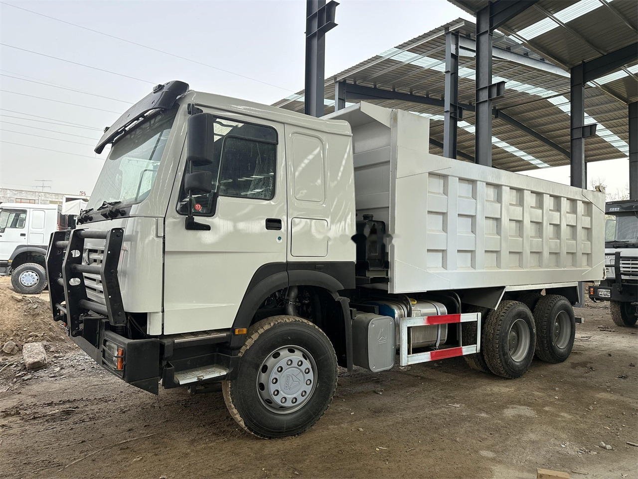 SINOTRUK HOWO 371 Dump Truck - Φορτηγό ανατρεπόμενο: φωτογραφία 3 SINOTRUK HOWO 371 Dump Truck - Φορτηγό ανατρεπόμενο: φωτογραφία 3