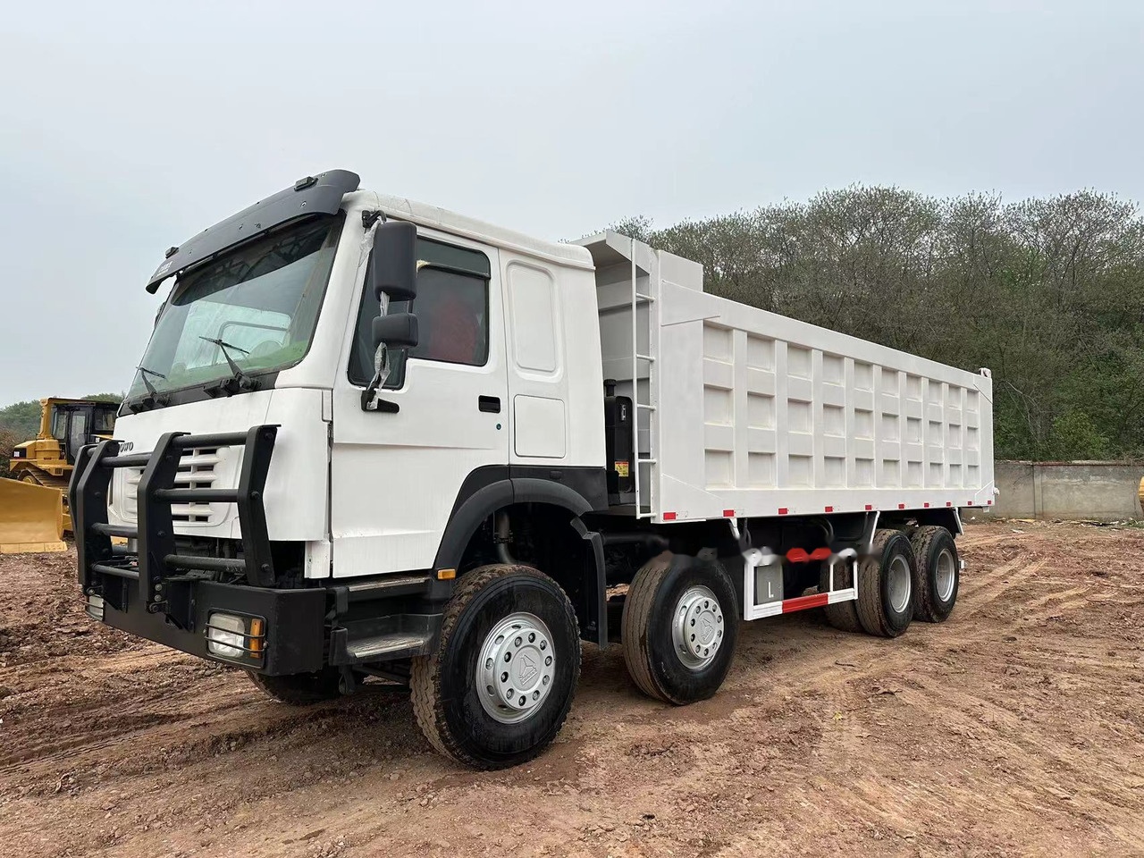 SINOTRUK HOWO 371 with Bumper - Φορτηγό ανατρεπόμενο: φωτογραφία 1 SINOTRUK HOWO 371 with Bumper - Φορτηγό ανατρεπόμενο: φωτογραφία 1