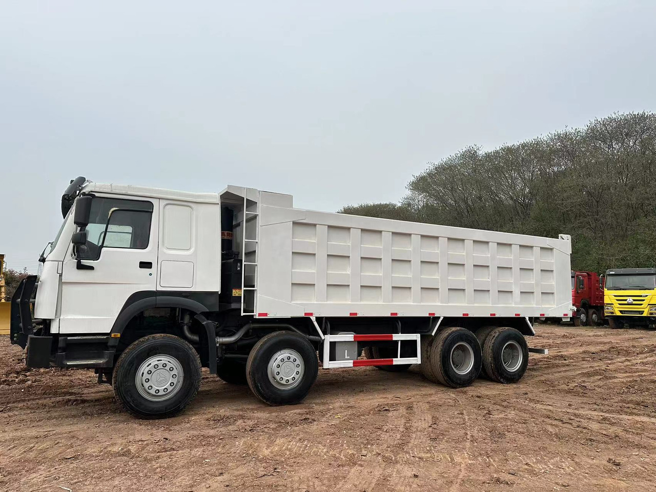 SINOTRUK HOWO 371 with Bumper - Φορτηγό ανατρεπόμενο: φωτογραφία 4 SINOTRUK HOWO 371 with Bumper - Φορτηγό ανατρεπόμενο: φωτογραφία 4