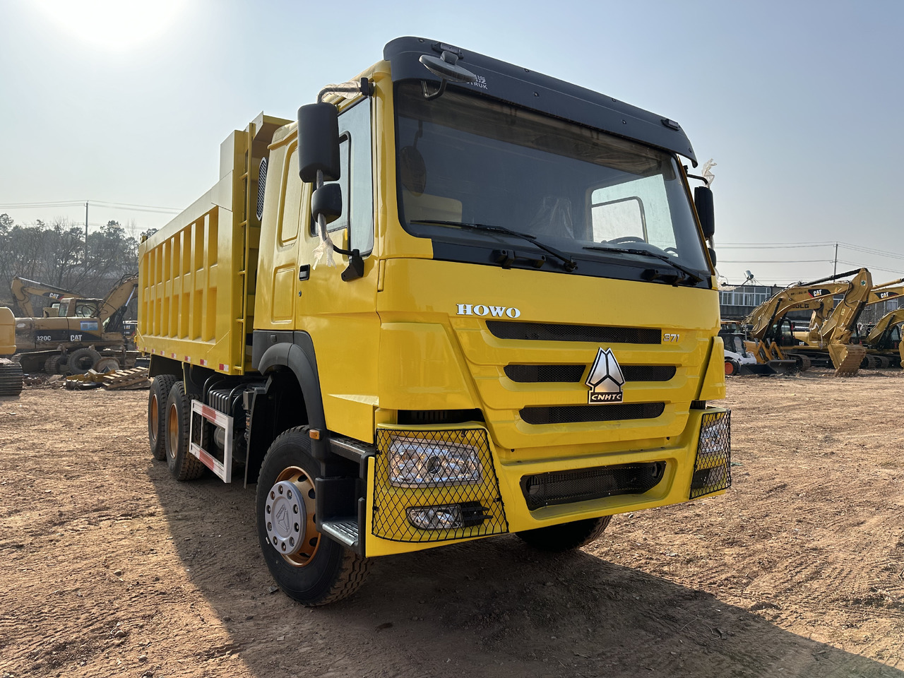 SINOTRUK HOWO 371 - Φορτηγό ανατρεπόμενο: φωτογραφία 1 SINOTRUK HOWO 371 - Φορτηγό ανατρεπόμενο: φωτογραφία 1