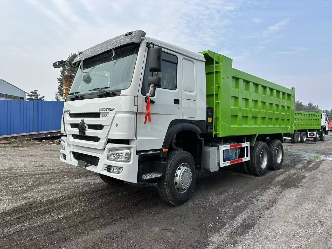 SINOTRUK HOWO 400HP 6X4 Tipper Truck - Φορτηγό ανατρεπόμενο: φωτογραφία 2 SINOTRUK HOWO 400HP 6X4 Tipper Truck - Φορτηγό ανατρεπόμενο: φωτογραφία 2