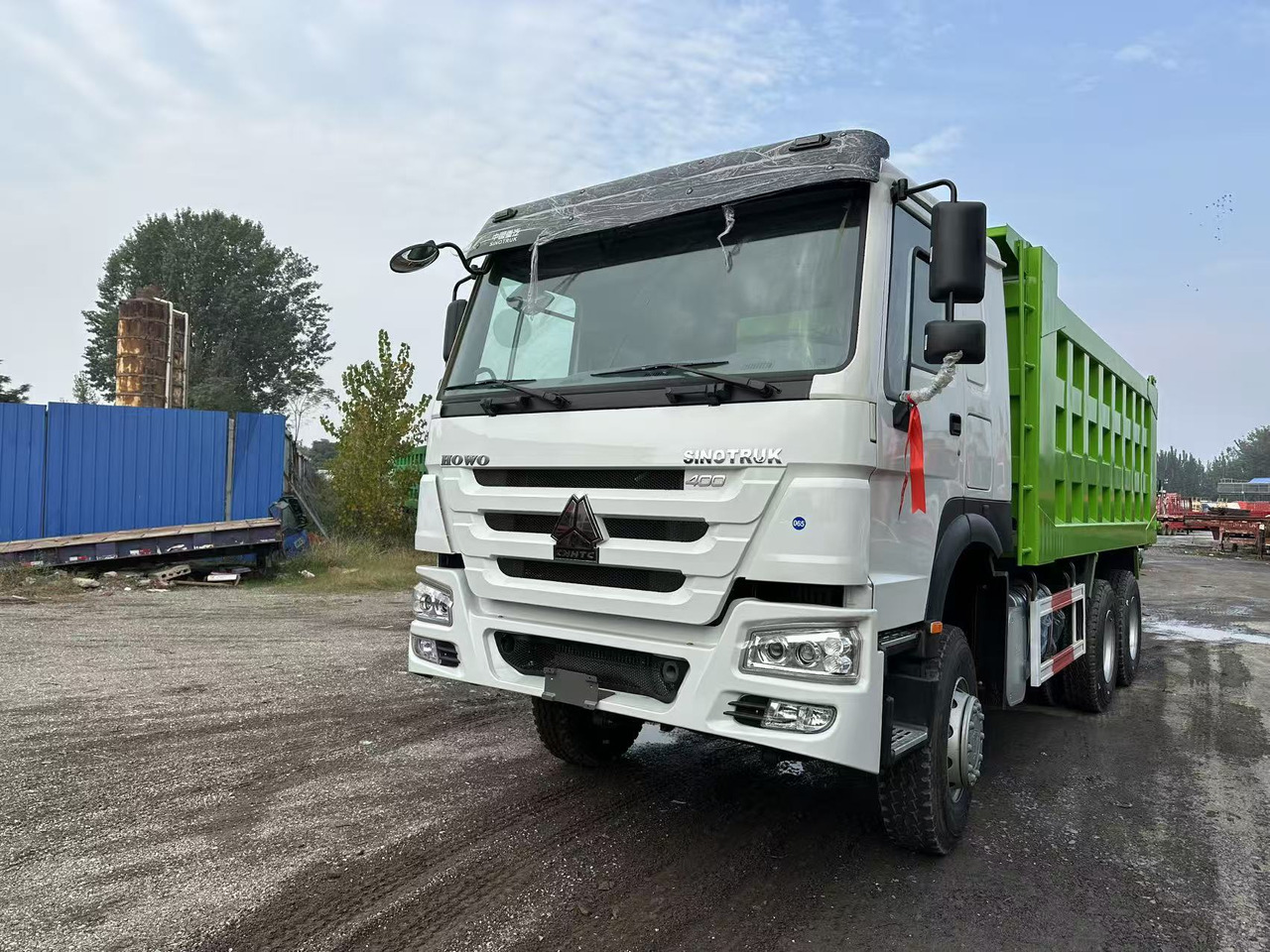 SINOTRUK HOWO 400HP 6X4 Tipper Truck - Φορτηγό ανατρεπόμενο: φωτογραφία 2 SINOTRUK HOWO 400HP 6X4 Tipper Truck - Φορτηγό ανατρεπόμενο: φωτογραφία 2