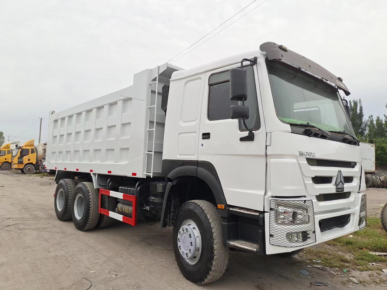 SINOTRUK HOWO Dump truck 371 6x4 - Φορτηγό ανατρεπόμενο: φωτογραφία 1 SINOTRUK HOWO Dump truck 371 6x4 - Φορτηγό ανατρεπόμενο: φωτογραφία 1