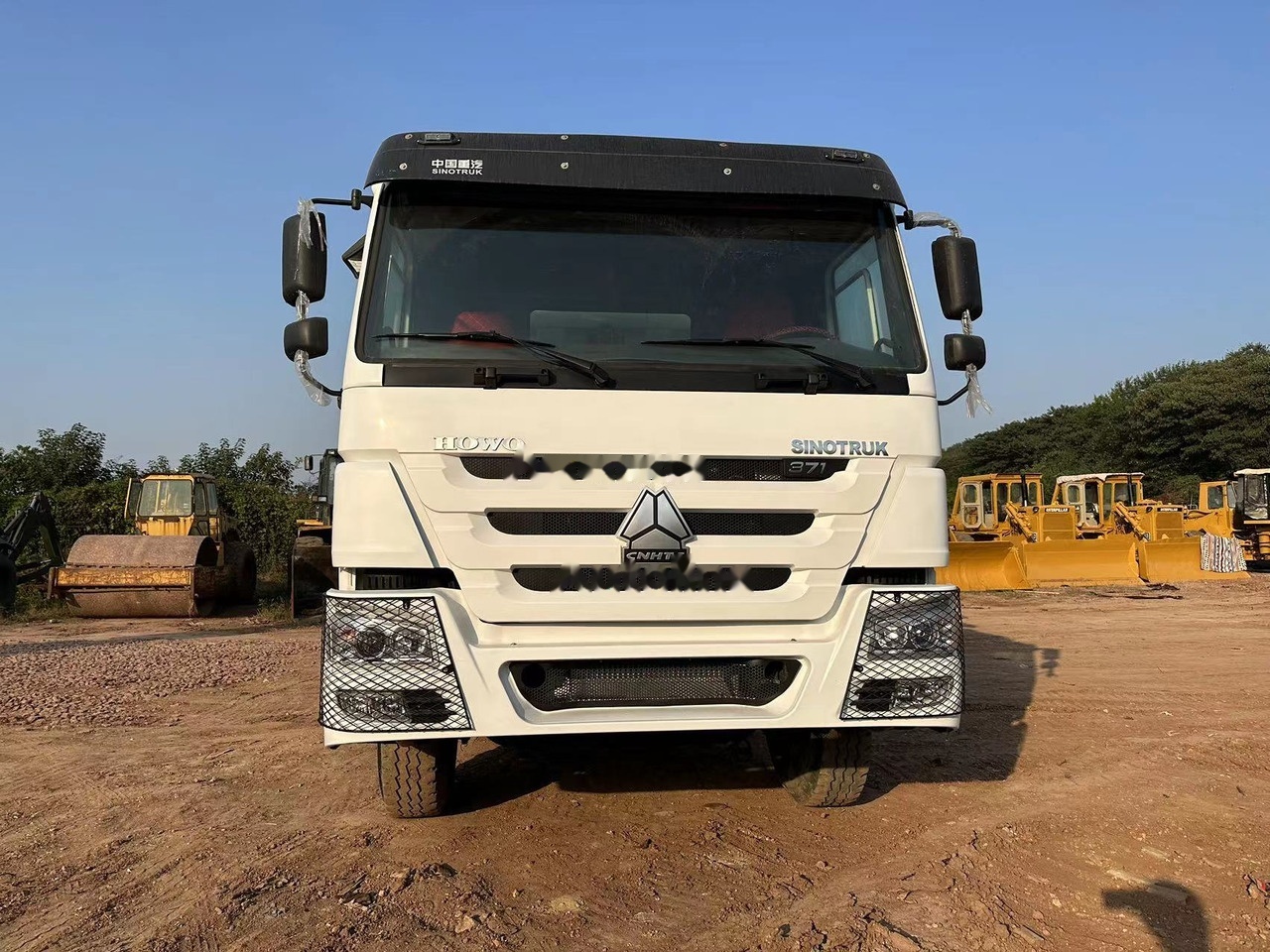 SINOTRUK HOWO HOWO 371 6x4 - Φορτηγό ανατρεπόμενο: φωτογραφία 3 SINOTRUK HOWO HOWO 371 6x4 - Φορτηγό ανατρεπόμενο: φωτογραφία 3