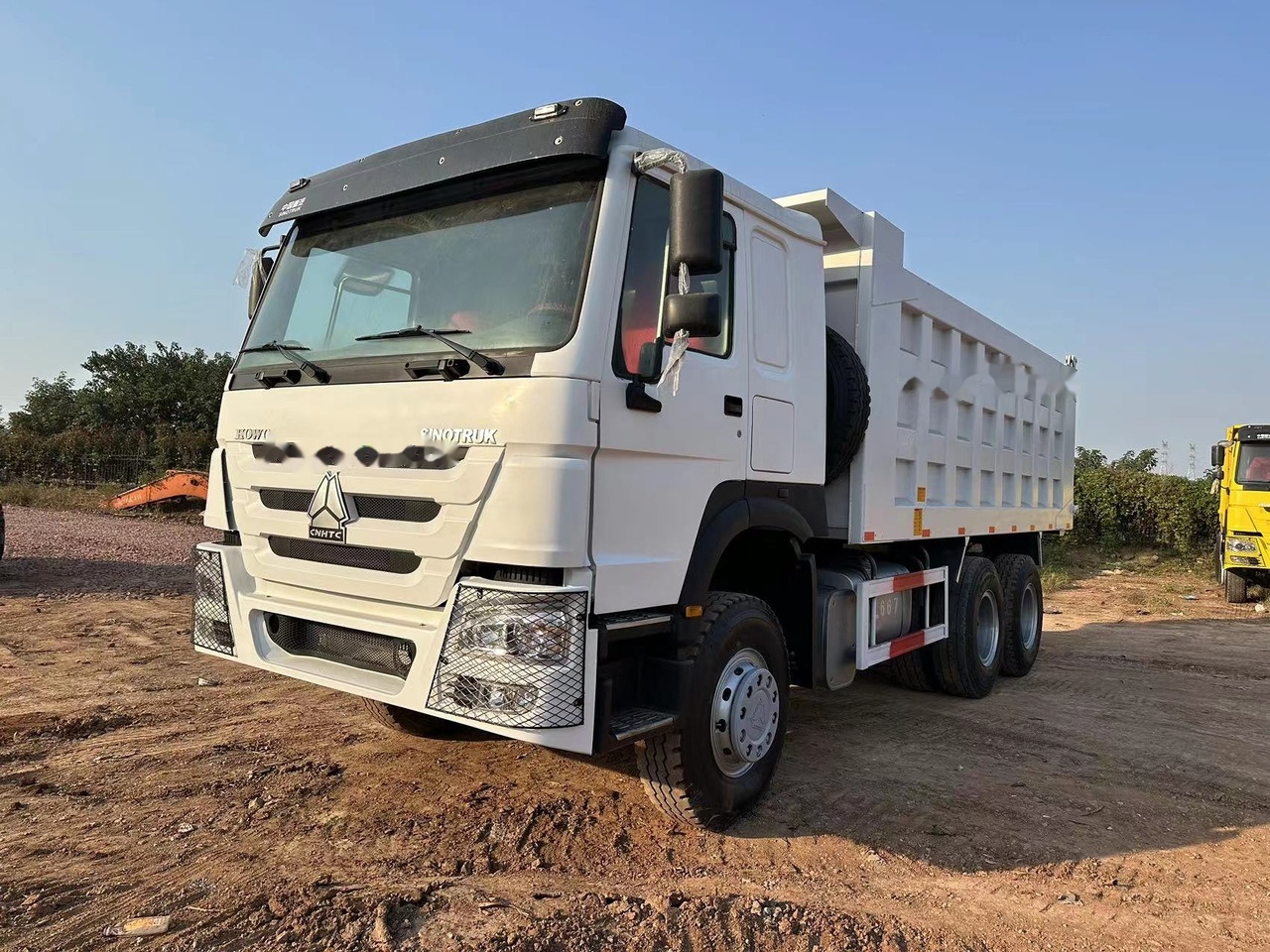 SINOTRUK HOWO HOWO 371 6x4 - Φορτηγό ανατρεπόμενο: φωτογραφία 2 SINOTRUK HOWO HOWO 371 6x4 - Φορτηγό ανατρεπόμενο: φωτογραφία 2