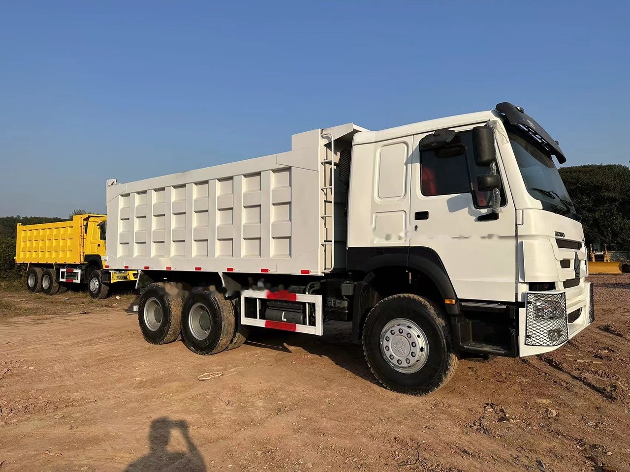 SINOTRUK HOWO HOWO 371 6x4 - Φορτηγό ανατρεπόμενο: φωτογραφία 5 SINOTRUK HOWO HOWO 371 6x4 - Φορτηγό ανατρεπόμενο: φωτογραφία 5