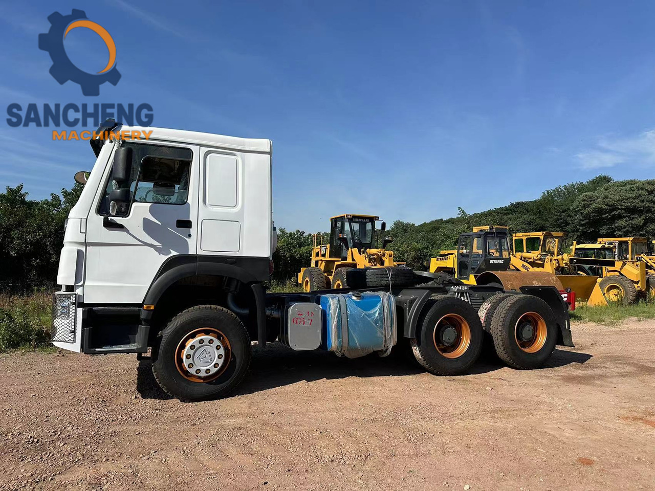 SINOTRUK HOWO Truck Head 371 - Τράκτορας: φωτογραφία 3 SINOTRUK HOWO Truck Head 371 - Τράκτορας: φωτογραφία 3