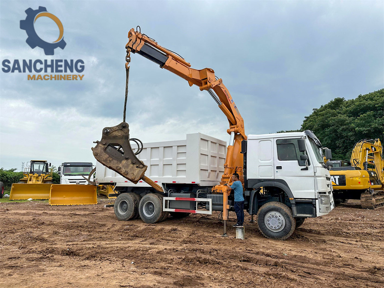 SINOTRUK Howo 371 6x4 crane truck - Φορτηγό με γερανό: φωτογραφία 1 SINOTRUK Howo 371 6x4 crane truck - Φορτηγό με γερανό: φωτογραφία 1