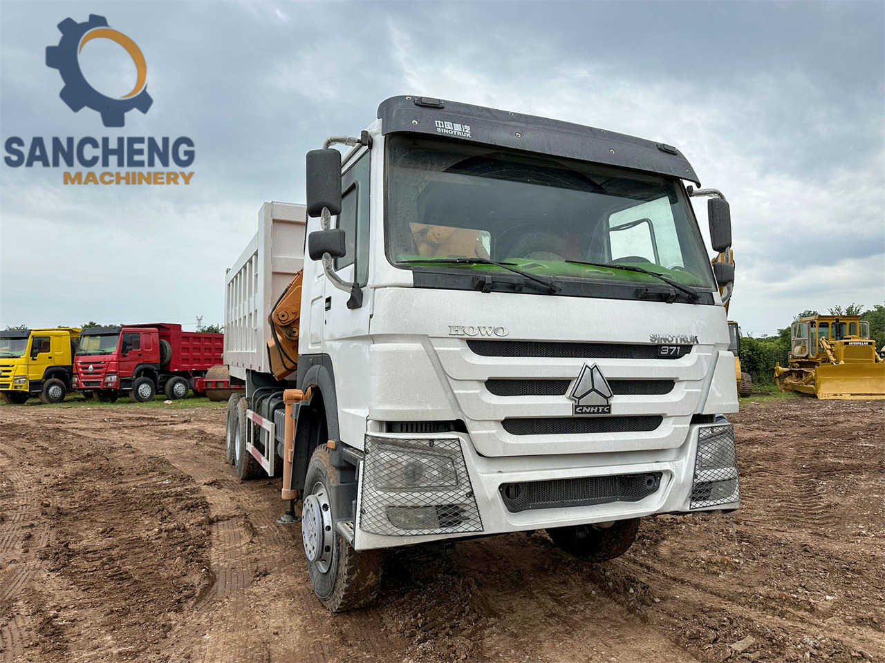SINOTRUK Howo 371 6x4 crane truck - Φορτηγό με γερανό: φωτογραφία 3 SINOTRUK Howo 371 6x4 crane truck - Φορτηγό με γερανό: φωτογραφία 3