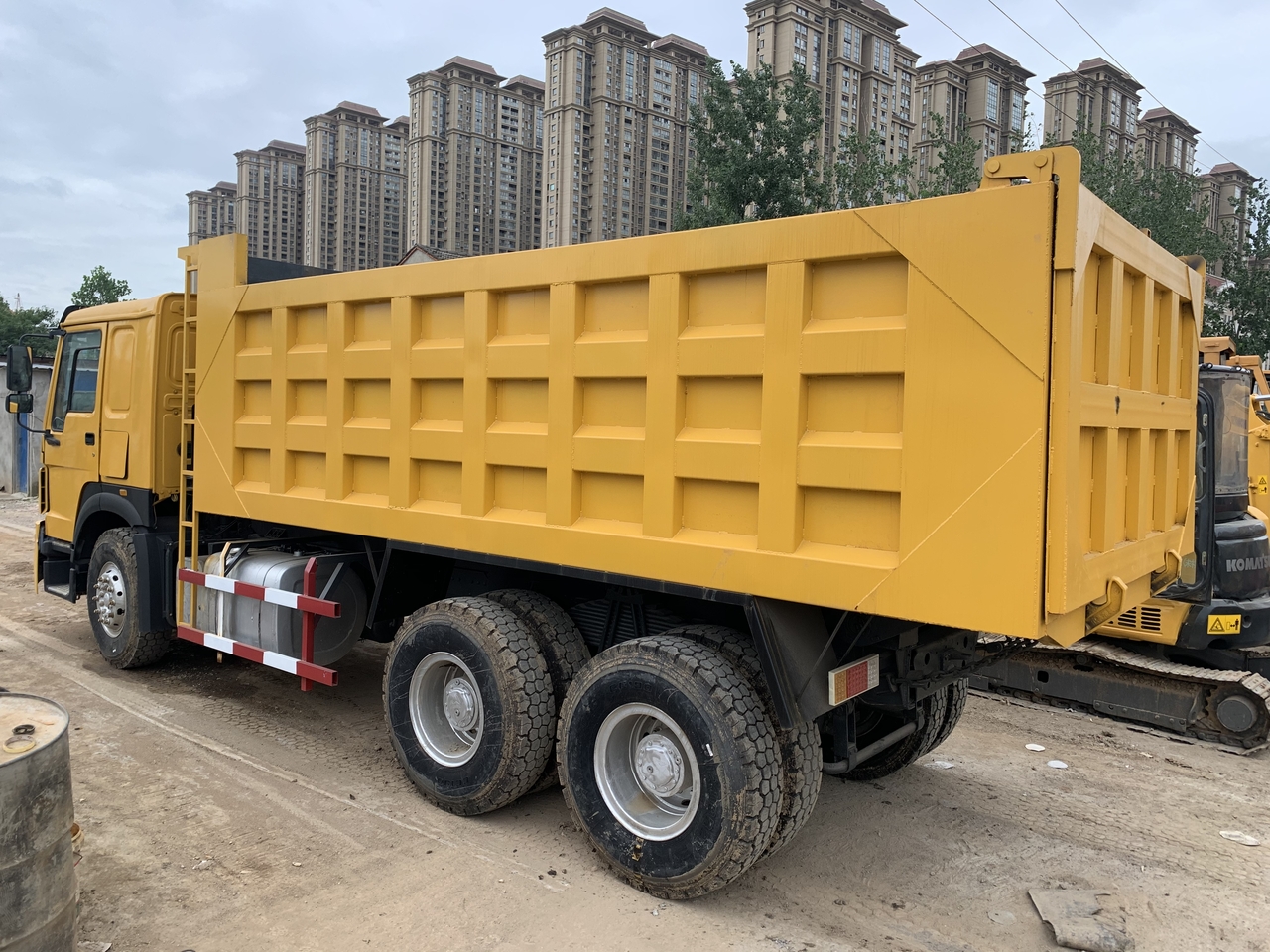SINOTRUK Howo Dump truck 371 - Φορτηγό ανατρεπόμενο: φωτογραφία 4 SINOTRUK Howo Dump truck 371 - Φορτηγό ανατρεπόμενο: φωτογραφία 4
