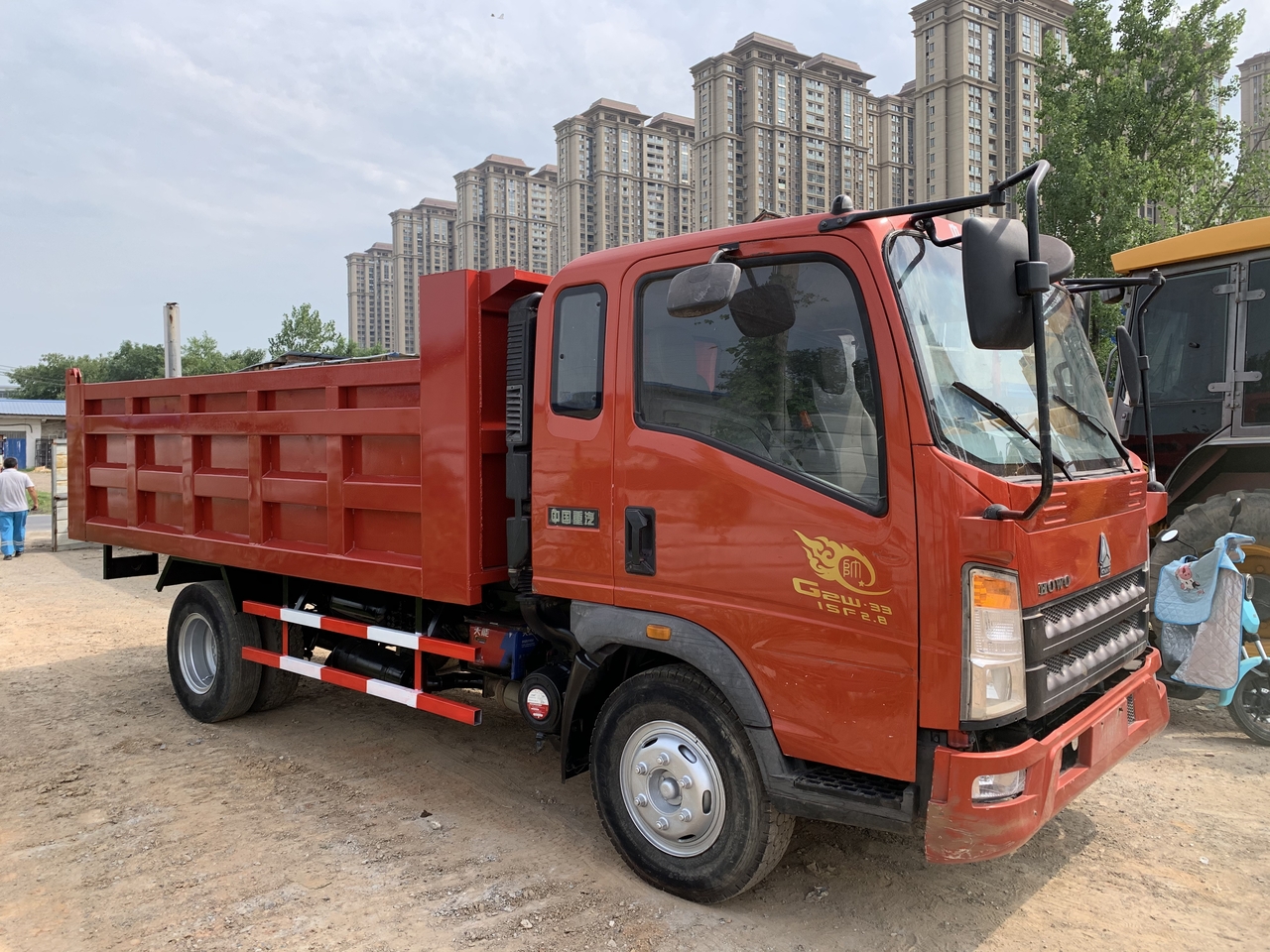 SINOTRUK Howo Dump truck 4x2 - Φορτηγό ανατρεπόμενο: φωτογραφία 1 SINOTRUK Howo Dump truck 4x2 - Φορτηγό ανατρεπόμενο: φωτογραφία 1