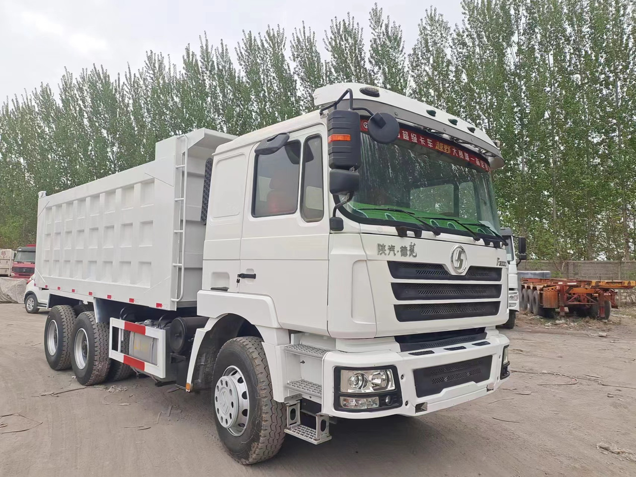 Shacman F3000 Dump Truck - Φορτηγό ανατρεπόμενο: φωτογραφία 2 Shacman F3000 Dump Truck - Φορτηγό ανατρεπόμενο: φωτογραφία 2