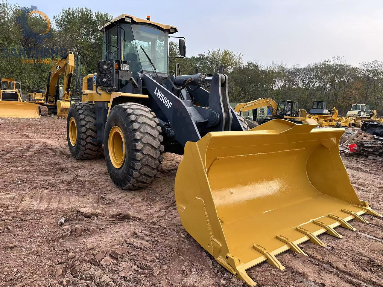 XCMG LW500F - Ελαστιχοφόρος φορτωτής: φωτογραφία 4 XCMG LW500F - Ελαστιχοφόρος φορτωτής: φωτογραφία 4