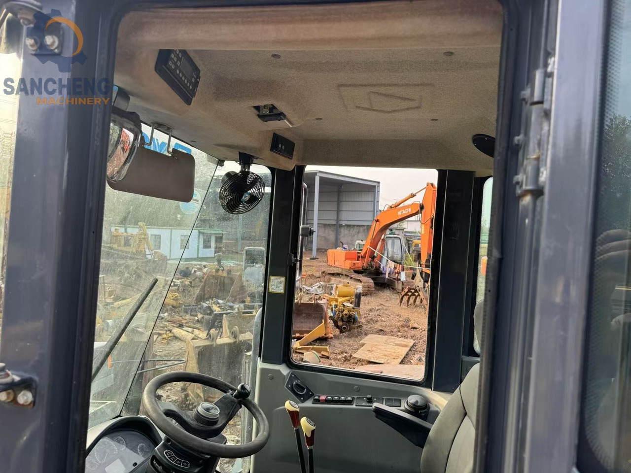 XCMG LW500F - Ελαστιχοφόρος φορτωτής: φωτογραφία 3 XCMG LW500F - Ελαστιχοφόρος φορτωτής: φωτογραφία 3
