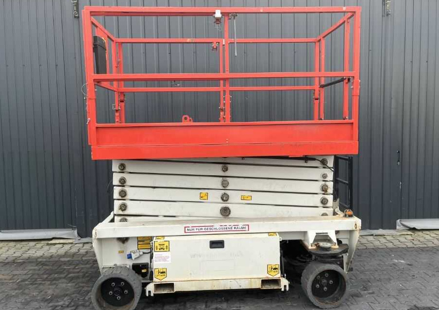 Holland-Lift ECOSTAR HL-11812 - Ψαλιδωτό ανυψωτικό: φωτογραφία 2 Holland-Lift ECOSTAR HL-11812 - Ψαλιδωτό ανυψωτικό: φωτογραφία 2