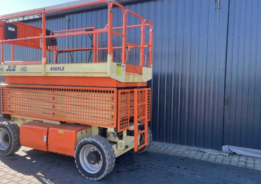 JLG 4069LE - Ψαλιδωτό ανυψωτικό: φωτογραφία 3 JLG 4069LE - Ψαλιδωτό ανυψωτικό: φωτογραφία 3