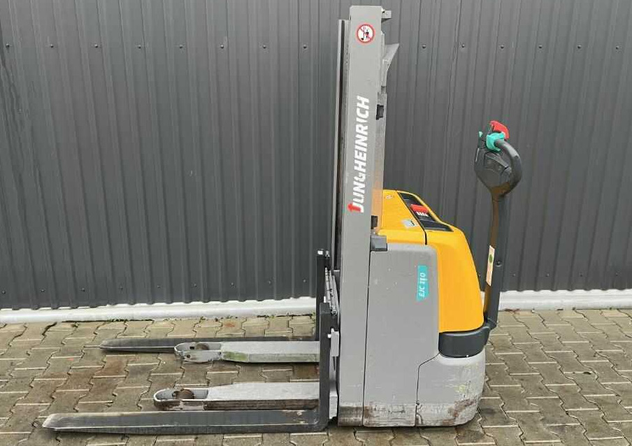 Jungheinrich EJC110 - Μηχάνημα στοίβαξης: φωτογραφία 2 Jungheinrich EJC110 - Μηχάνημα στοίβαξης: φωτογραφία 2