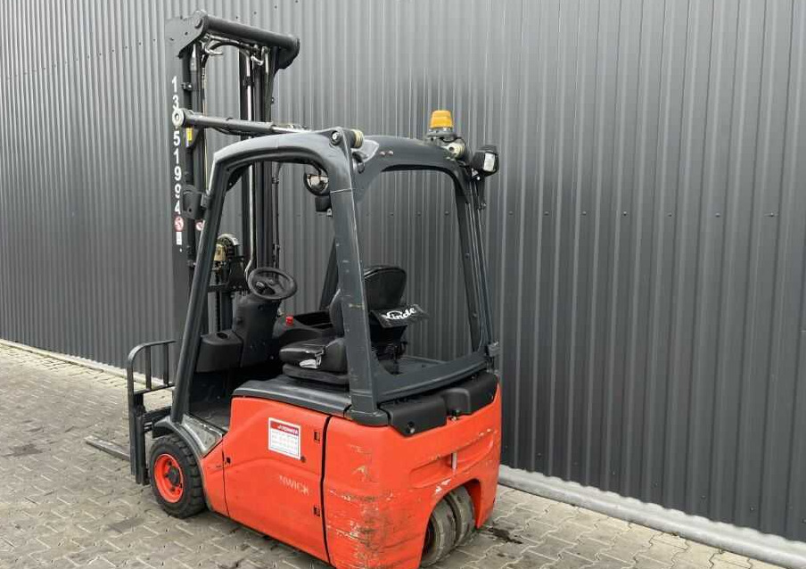Linde E15-01 - Ηλεκτροκίνητο περονοφόρο: φωτογραφία 3 Linde E15-01 - Ηλεκτροκίνητο περονοφόρο: φωτογραφία 3