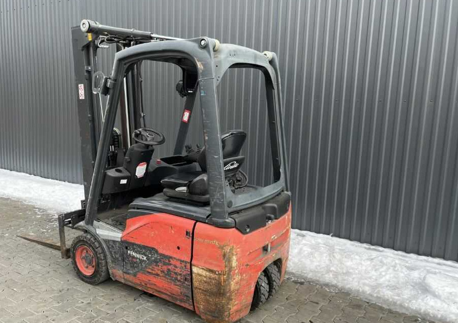 Linde E15-02 - Ηλεκτροκίνητο περονοφόρο: φωτογραφία 2 Linde E15-02 - Ηλεκτροκίνητο περονοφόρο: φωτογραφία 2