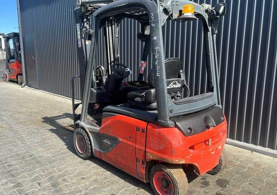 Linde E16P-02 - Ηλεκτροκίνητο περονοφόρο: φωτογραφία 3 Linde E16P-02 - Ηλεκτροκίνητο περονοφόρο: φωτογραφία 3