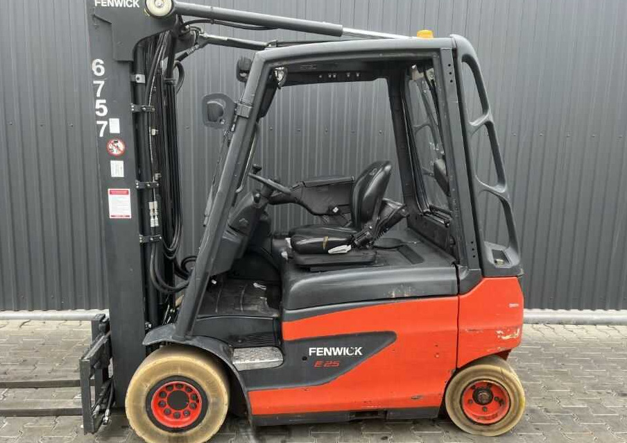 Linde E25-01 - Ηλεκτροκίνητο περονοφόρο: φωτογραφία 2 Linde E25-01 - Ηλεκτροκίνητο περονοφόρο: φωτογραφία 2