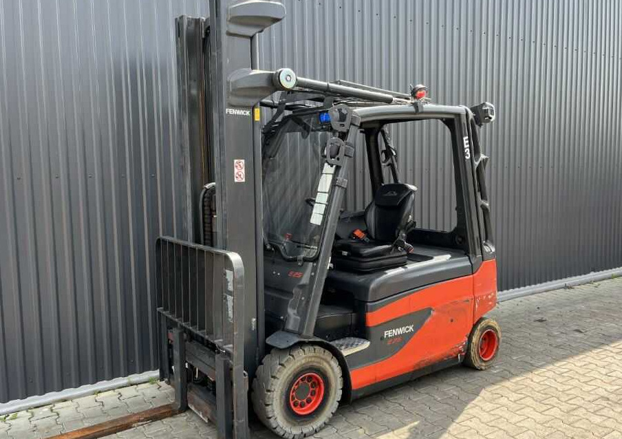 Linde E25L-02 - Ηλεκτροκίνητο περονοφόρο: φωτογραφία 1 Linde E25L-02 - Ηλεκτροκίνητο περονοφόρο: φωτογραφία 1