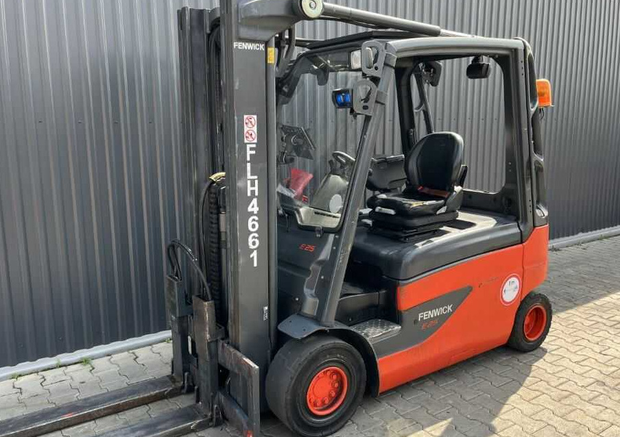 Linde E25L-02 - Ηλεκτροκίνητο περονοφόρο: φωτογραφία 1 Linde E25L-02 - Ηλεκτροκίνητο περονοφόρο: φωτογραφία 1
