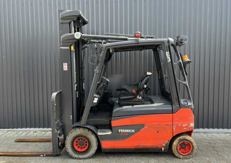 Linde E25L-02 - Ηλεκτροκίνητο περονοφόρο: φωτογραφία 2 Linde E25L-02 - Ηλεκτροκίνητο περονοφόρο: φωτογραφία 2