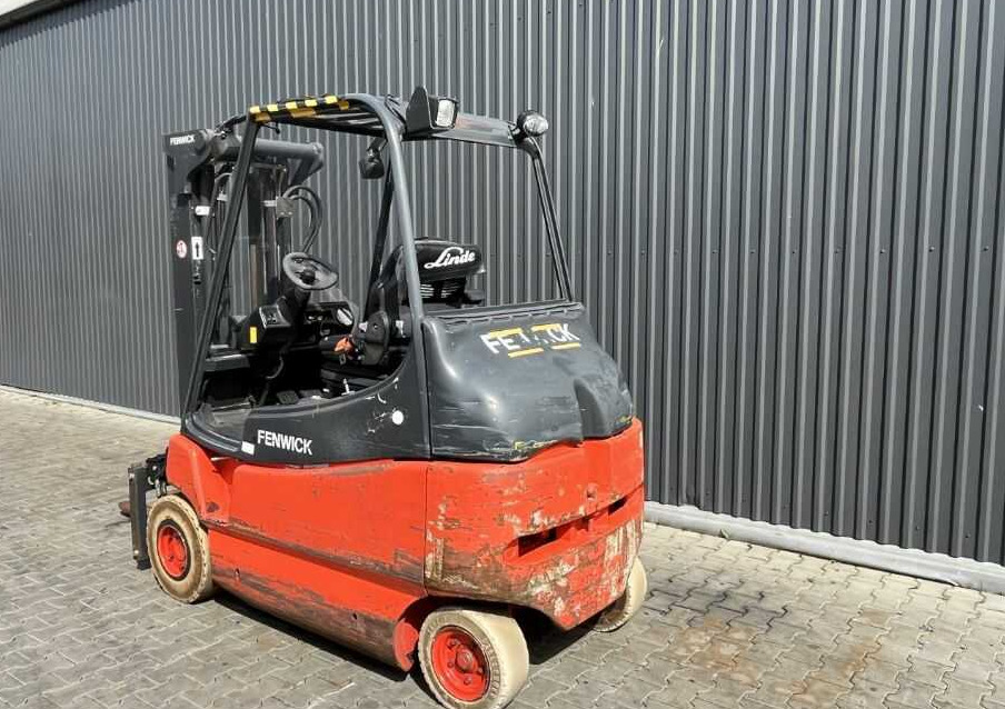 Linde E25 - Ηλεκτροκίνητο περονοφόρο: φωτογραφία 3 Linde E25 - Ηλεκτροκίνητο περονοφόρο: φωτογραφία 3